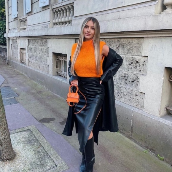 Zara Faux Leather Skirt - Picture 14 of 16